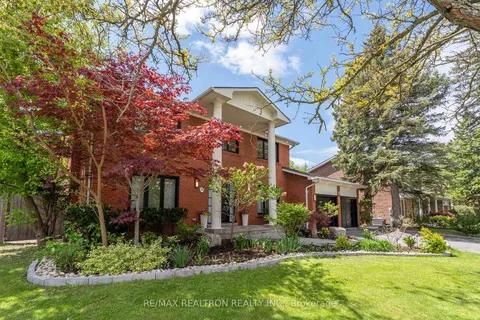 20 Dale Park Court, Markham, ON L3T 2A2