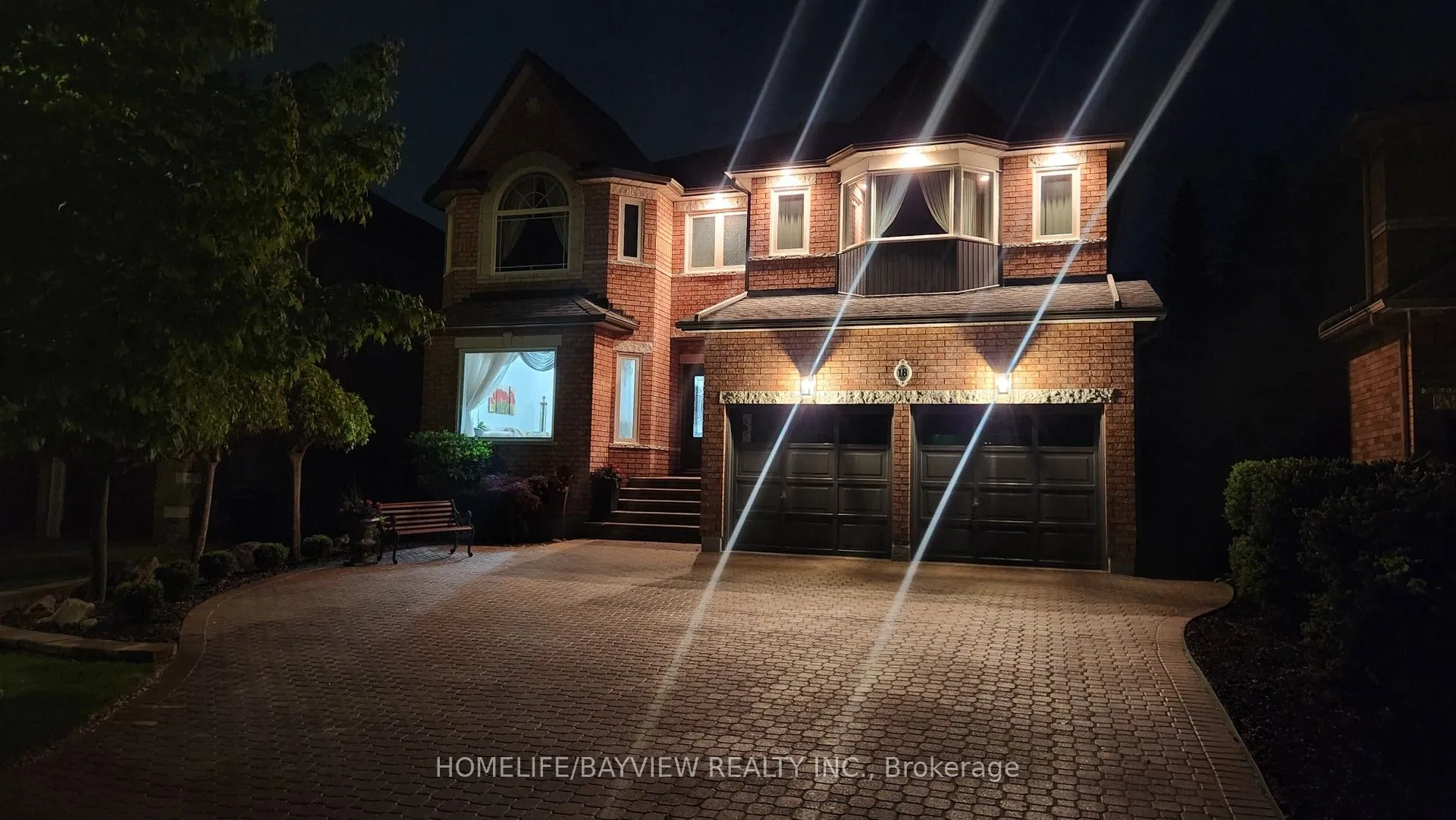 18 Marinucci Court, ON L4C 0M3