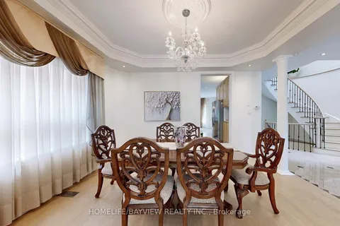 18 Marinucci Court, ON L4C 0M3