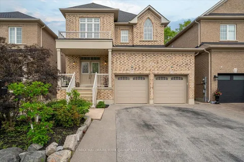95 Chelsea Crescent, Bradford West Gwillimbury, ON L3Z 0J7
