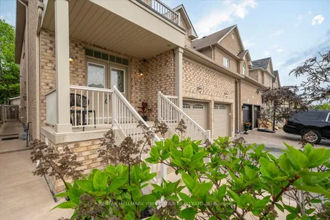 95 Chelsea Crescent, Bradford West Gwillimbury, ON L3Z 0J7