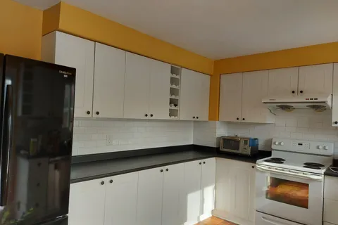 880 Leslie Valley Drive, ON L3Y 7G9