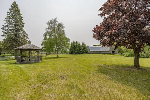 2105-2065 19th Side Road, ON L0G 1K0