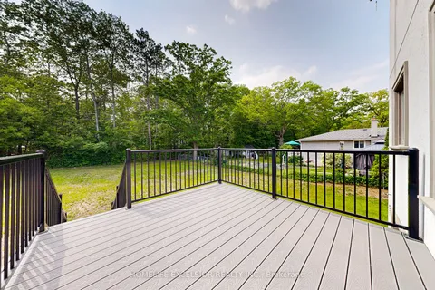 238 Sand Road, East Gwillimbury, ON L9N 1K1