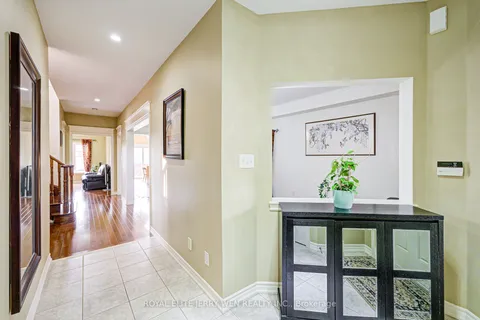 61 Eagle Peak Drive, ON L4S 2W3