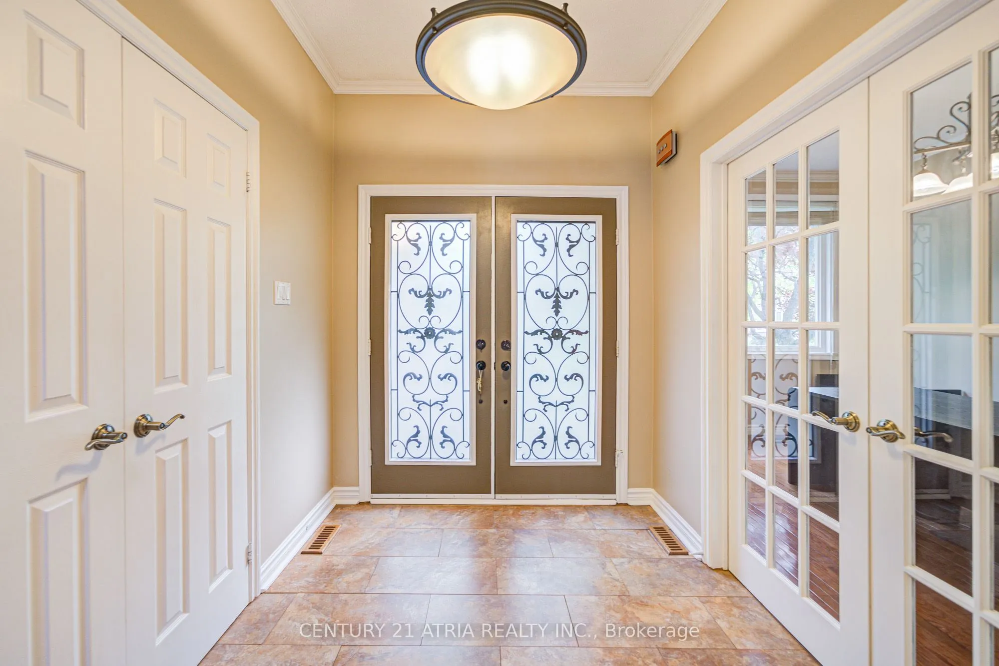61 Brooklyn Crescent, Markham, ON L3P 7C3