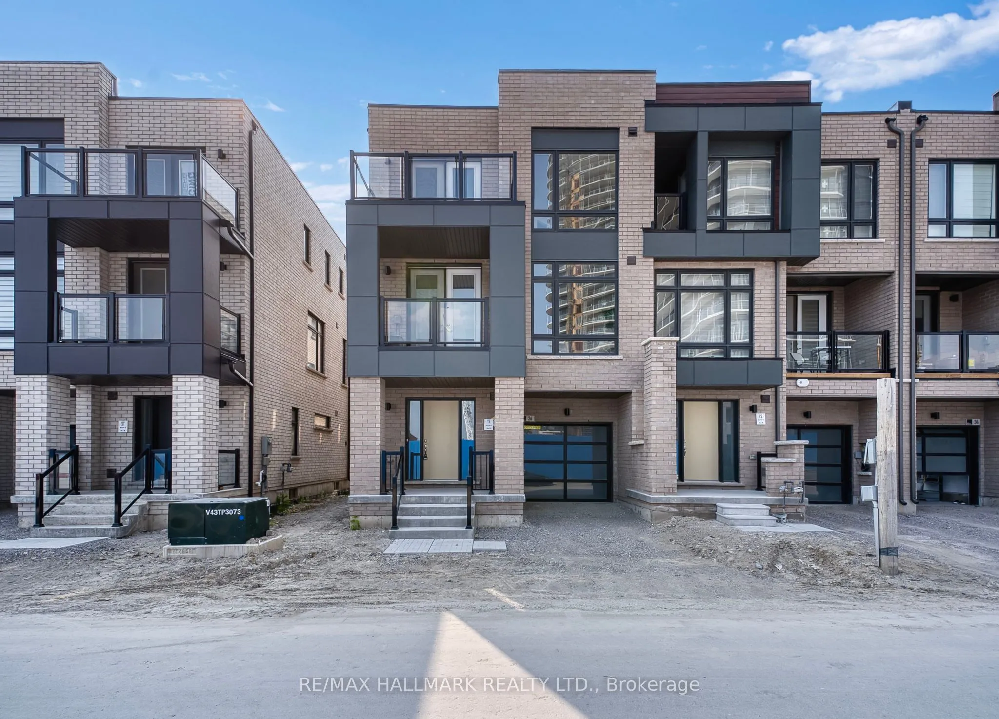 26 Dandara Gate, ON L4L 1V8