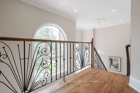 82 Naughton Drive, ON L4C 8B3