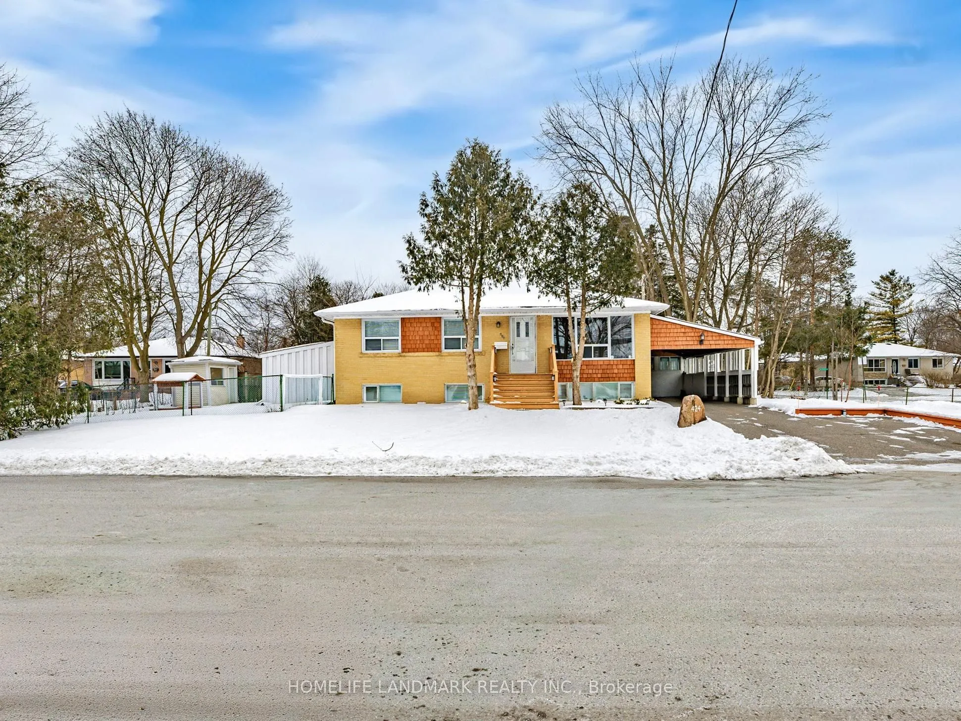 424 Bonita Crescent, ON L4C 3N1