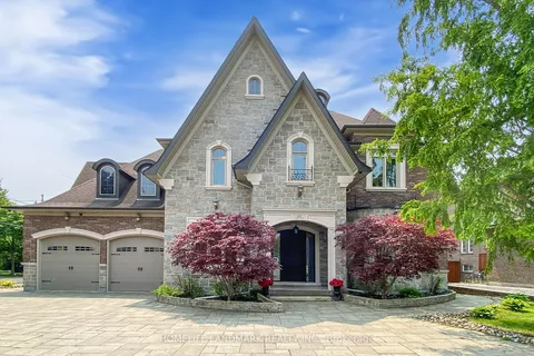 127 May Avenue, ON L4C 3S8