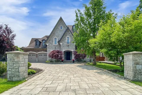 127 May Avenue, ON L4C 3S8