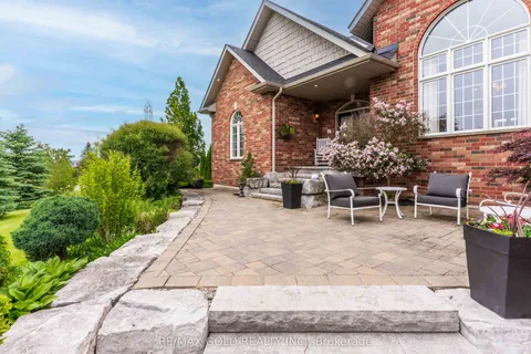 9 Apple Valley Lane, ON L0M 1J0