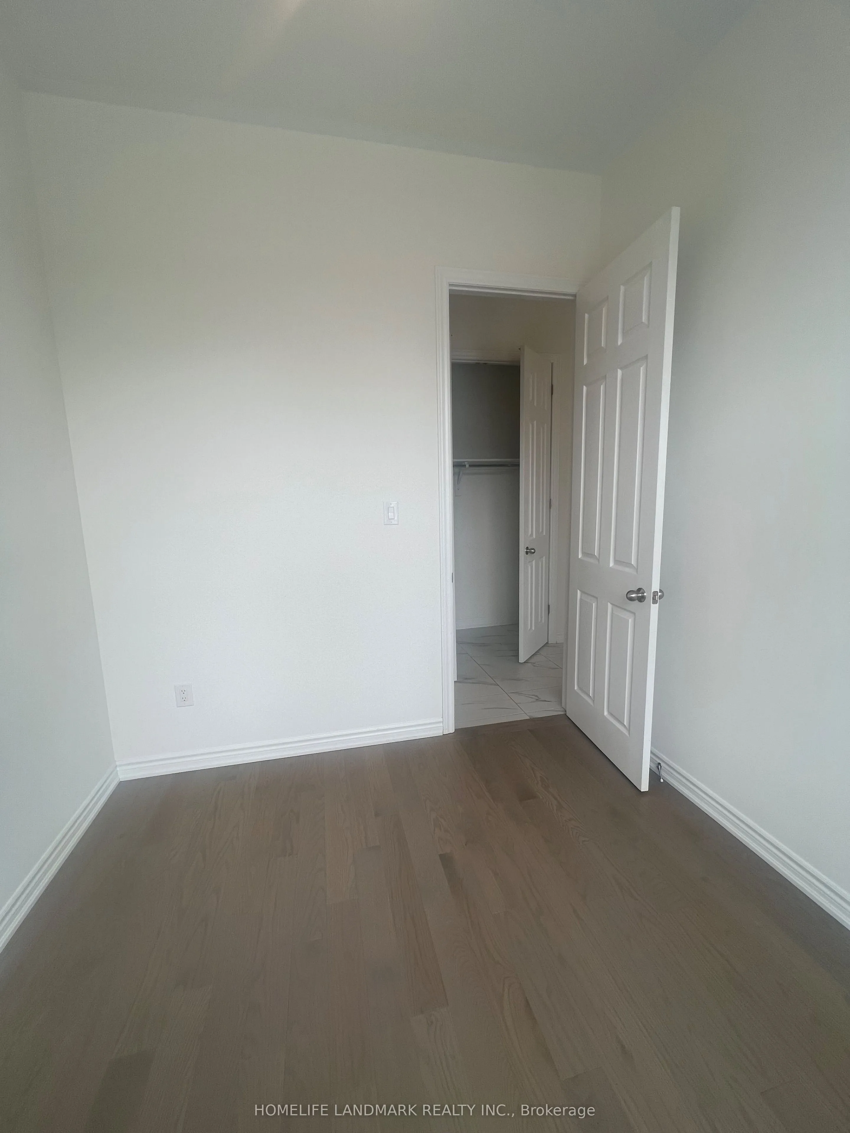 16 Kenneth Ross Crescent, ON L9N 0T7