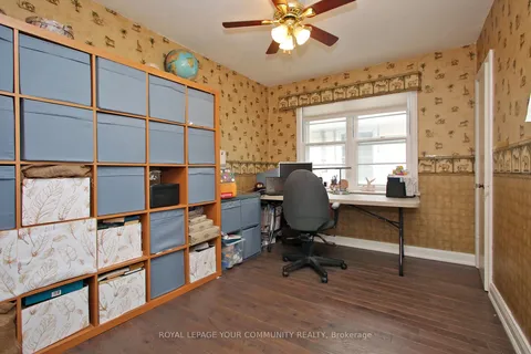 135 Gurnett Street, Aurora, ON L4G 1P7