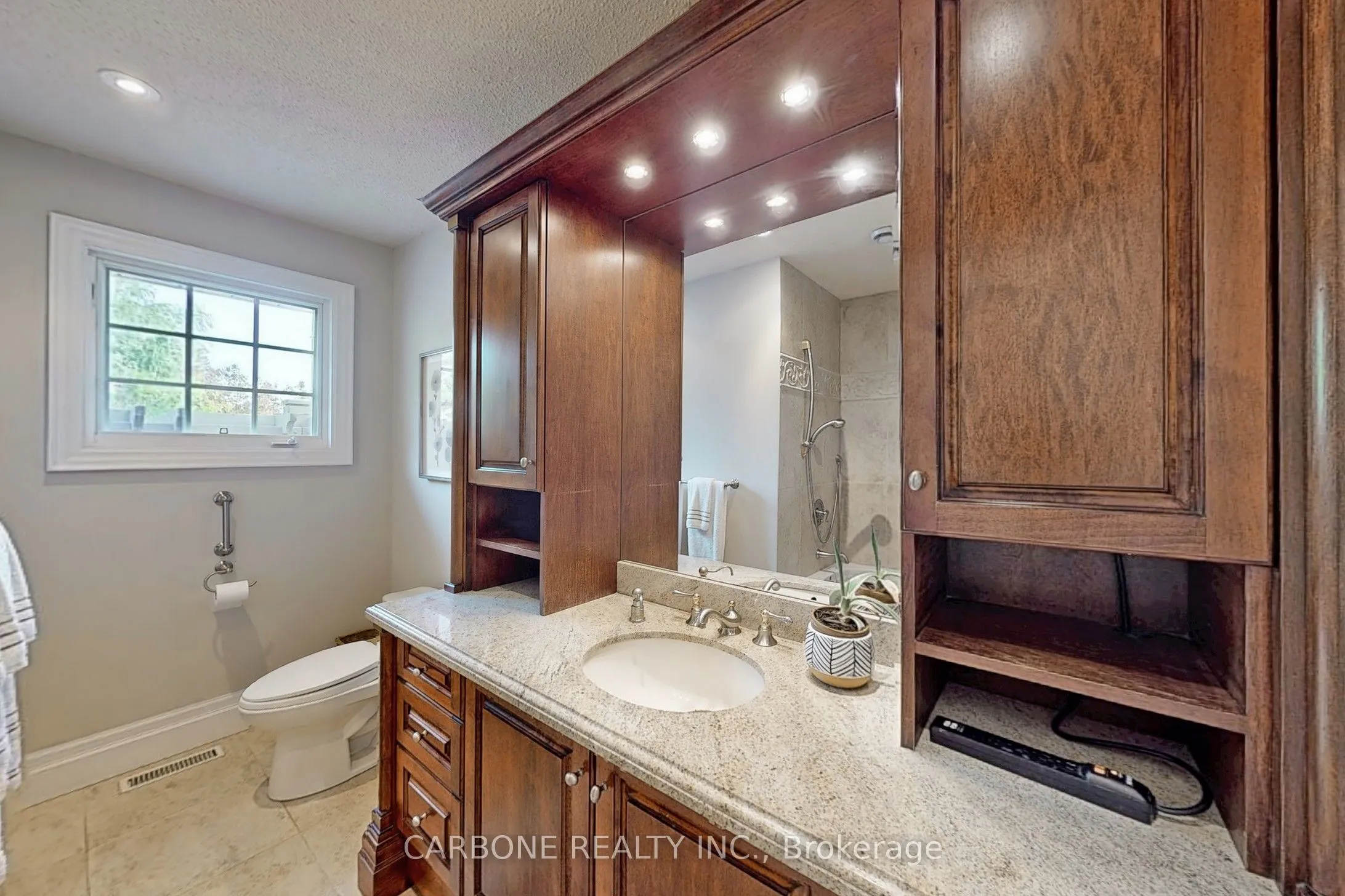 335 Forde Crescent, ON L7B 1G7