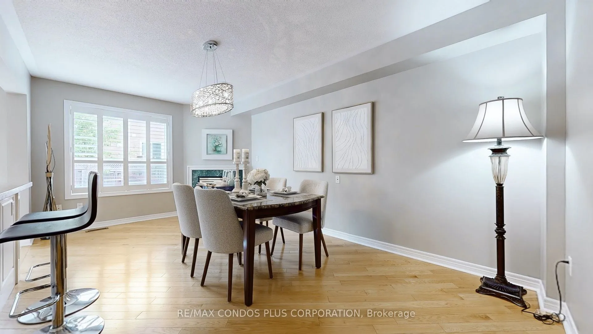 2 Royal Chapin Crescent, ON L4S 1Z9
