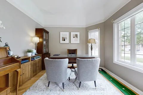 2 Royal Chapin Crescent, ON L4S 1Z9