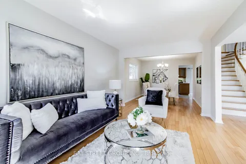 300 Fincham Avenue, Markham, ON L3P 4E7