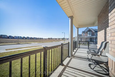 51 Spruce Avenue, East Gwillimbury, ON L9N 0S8