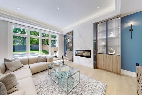83 Richardson Drive, ON L4G 1Z4