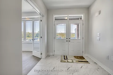 331 Seaview Heights, ON L9N 0Z1
