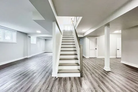 16 McGuire Court, ON L0G 1T0