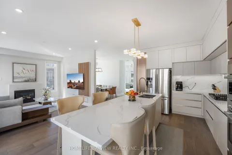 14 Montcalm Boulevard, ON L4H 2X6