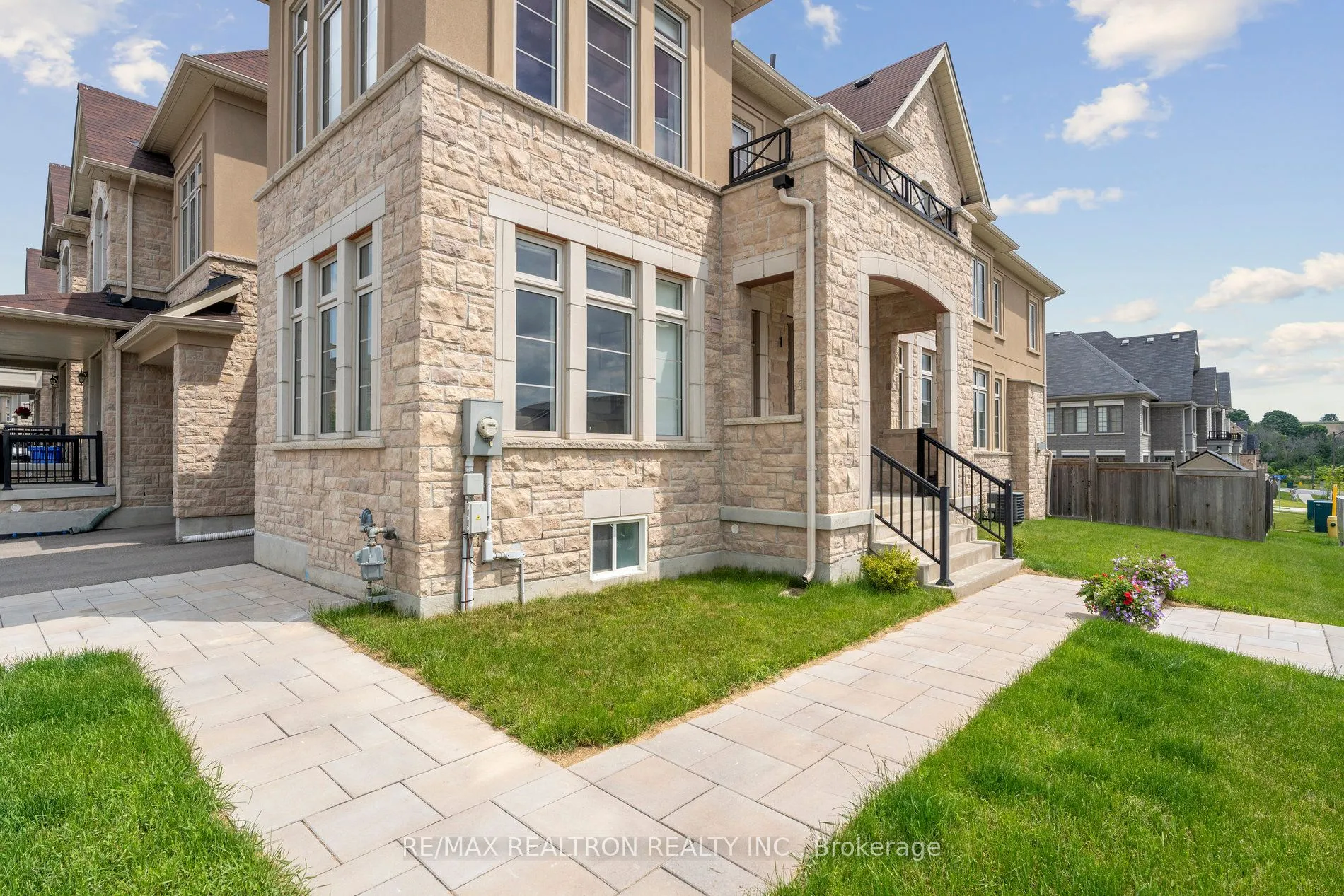 1 John Smith Street, ON L9N 0S7