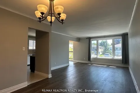 713 Sunnypoint Drive, ON L3Y 2Z7