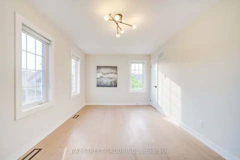 18 Wendelyn Drive, ON L4E 0A7