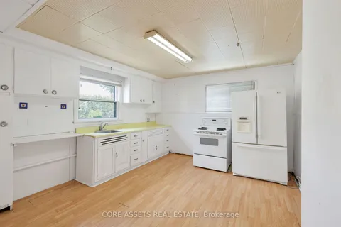 36 Sylvan Crescent, ON L4E 3A1