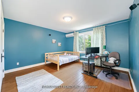 7 Stewart Crescent, ON L0L 2N0