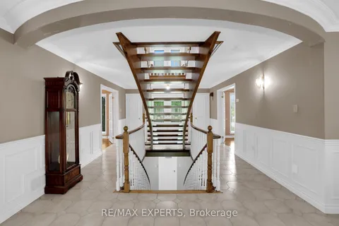 80 Colucci Drive, ON L4L 9A6