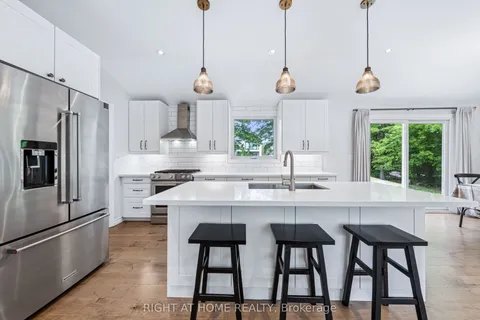 1152 Birch Road, Innisfil, ON L0L 1R0