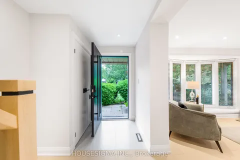 50 Royal Orchard Boulevard, Markham, ON L3T 3C5