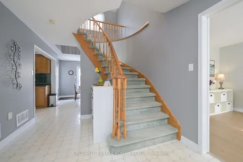 51 Darling Crescent, ON L9R 1P7
