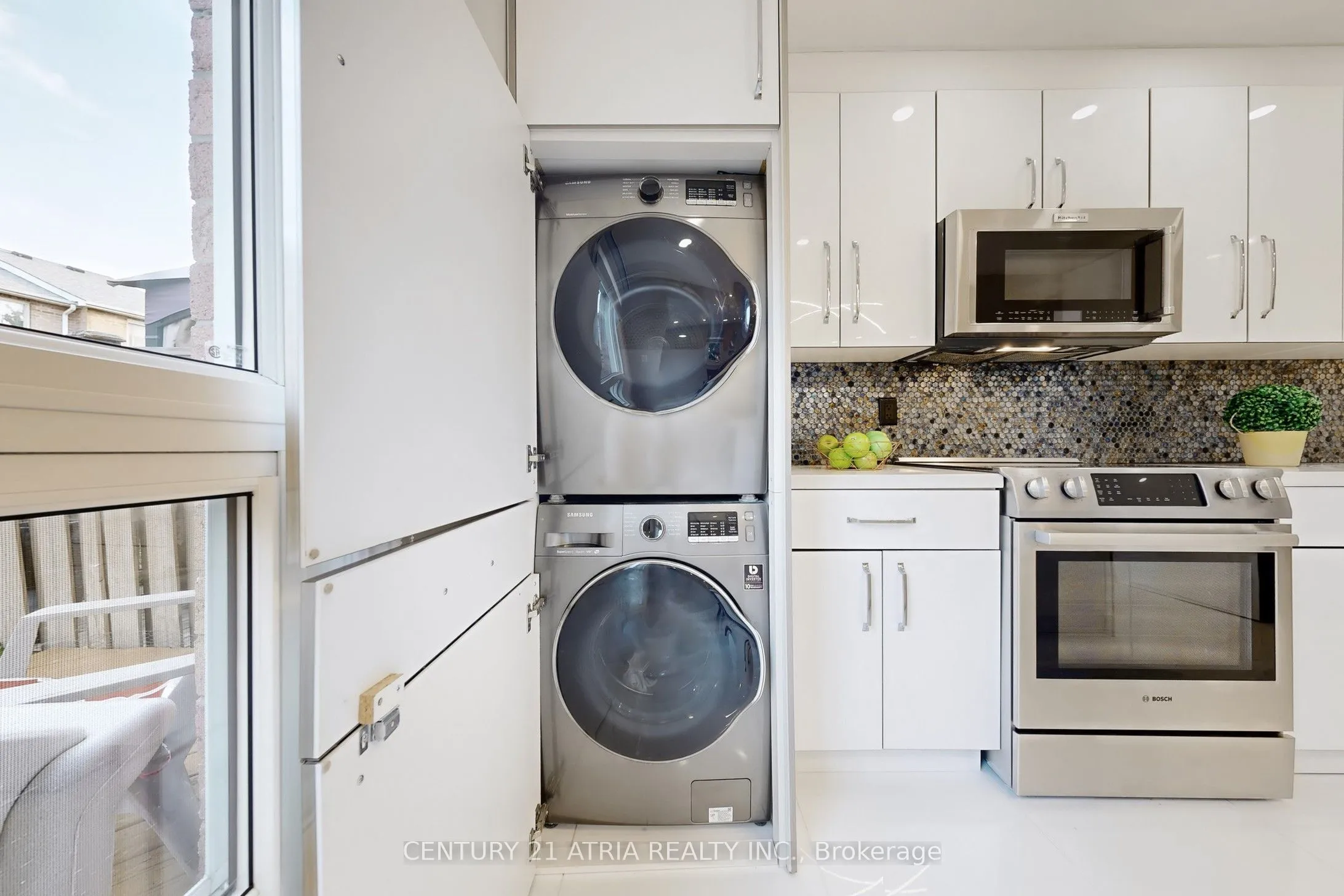 60 Steepleview Crescent, ON L4C 9R3