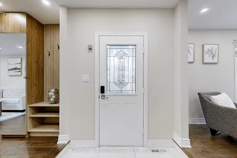 60 Steepleview Crescent, ON L4C 9R3