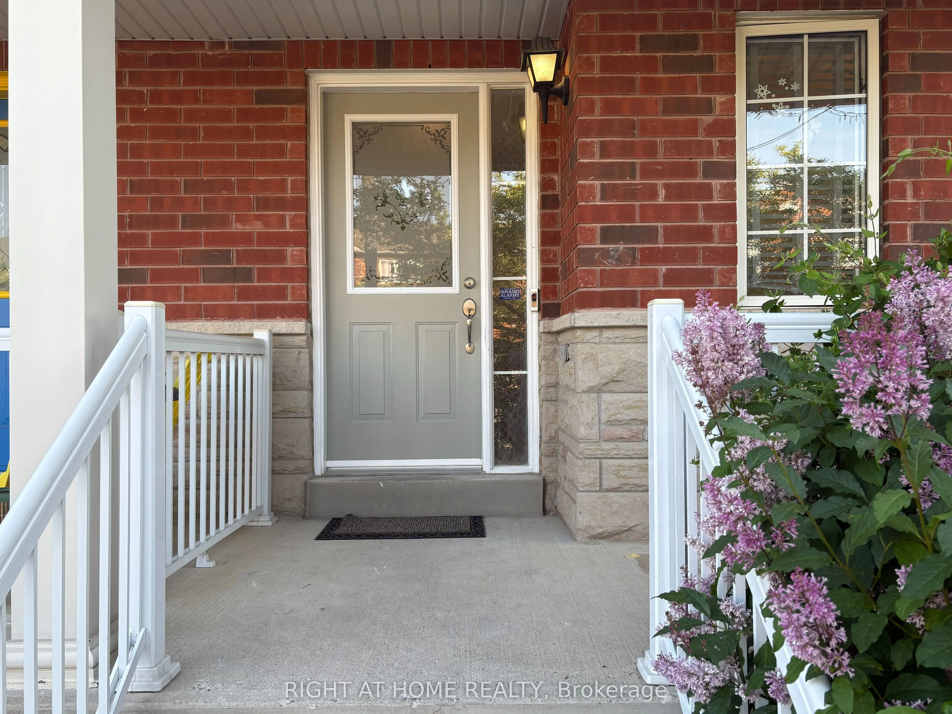 56 Briarcrest Drive, ON L6C 3E7