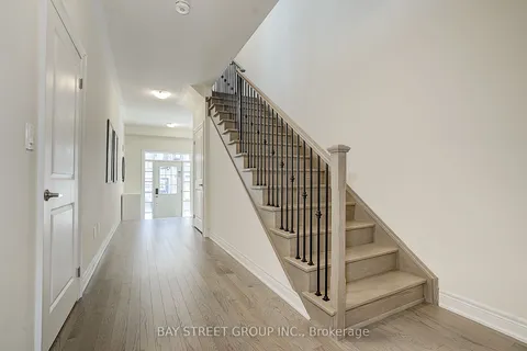 34 Phillipsen Way, ON L3S 0E9