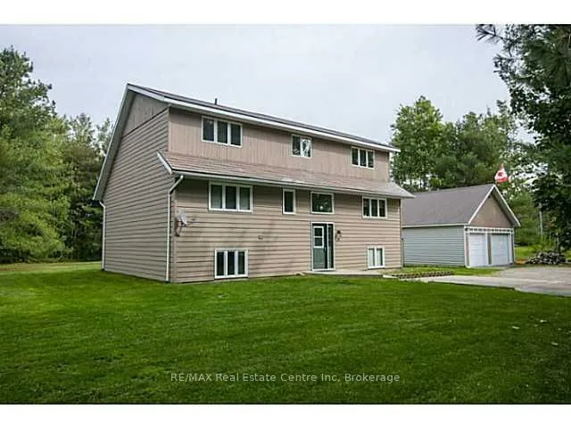 28 Pinegrove Crescent, ON L0M 1M0
