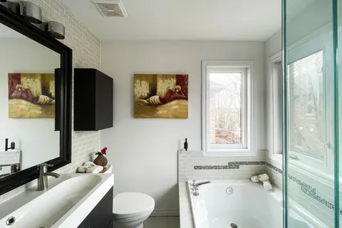 101 Grand Oak Drive, ON L4E 4A6