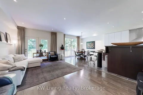 16 Carriage House Court, ON L4E 4V3