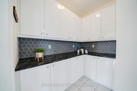 189 Thompson Drive, ON L9N 1E2