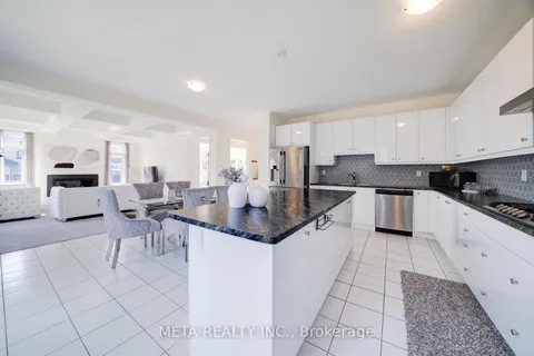 189 Thompson Drive, ON L9N 1E2