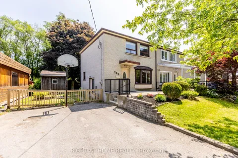 263 Blue Grass Boulevard, ON L4C 3H1