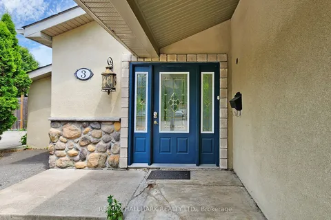 3 Corbett Crescent, ON L4G 2E9