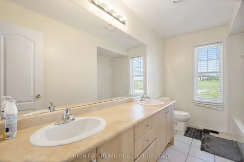 1381 Lormel Gate Avenue, ON L0L 1W0