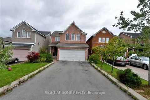 186 Roxbury Street, ON L3S 3T6