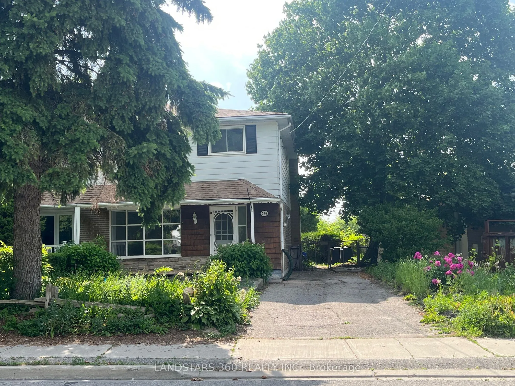 739 Sunnypoint Drive, ON L3Y 2Z7